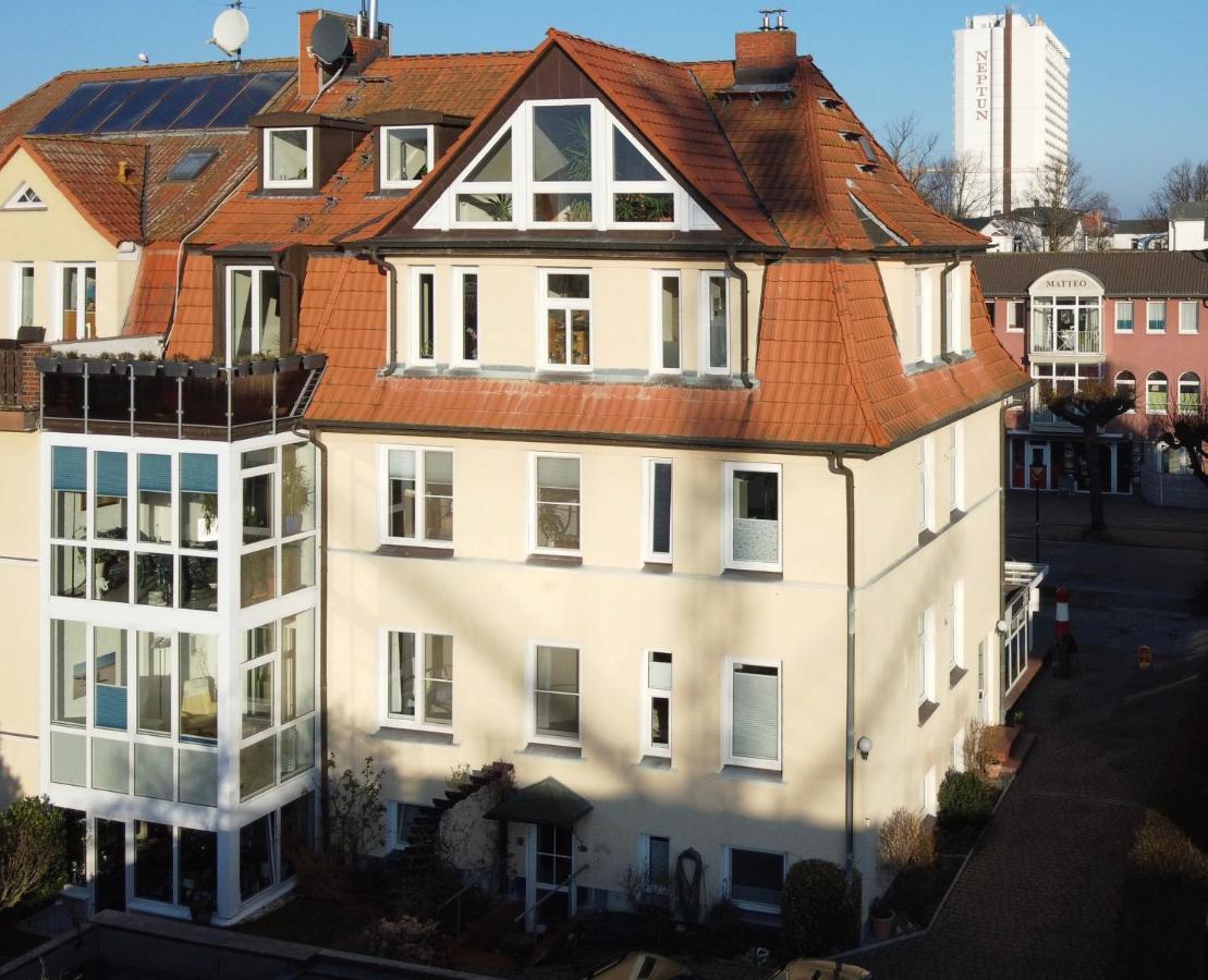 Villa Warnemuende Ferienwohnungen Ρόστοκ Εξωτερικό φωτογραφία